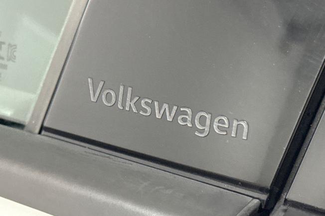 VOLKSWAGEN Golf Photo 34