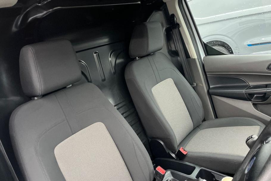 Used Ford TRANSIT CONNECT 28