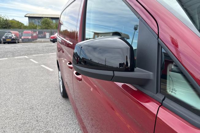VOLKSWAGEN Caddy Maxi Photo 20