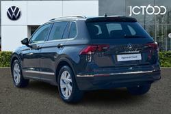 VOLKSWAGEN Tiguan Photo 3