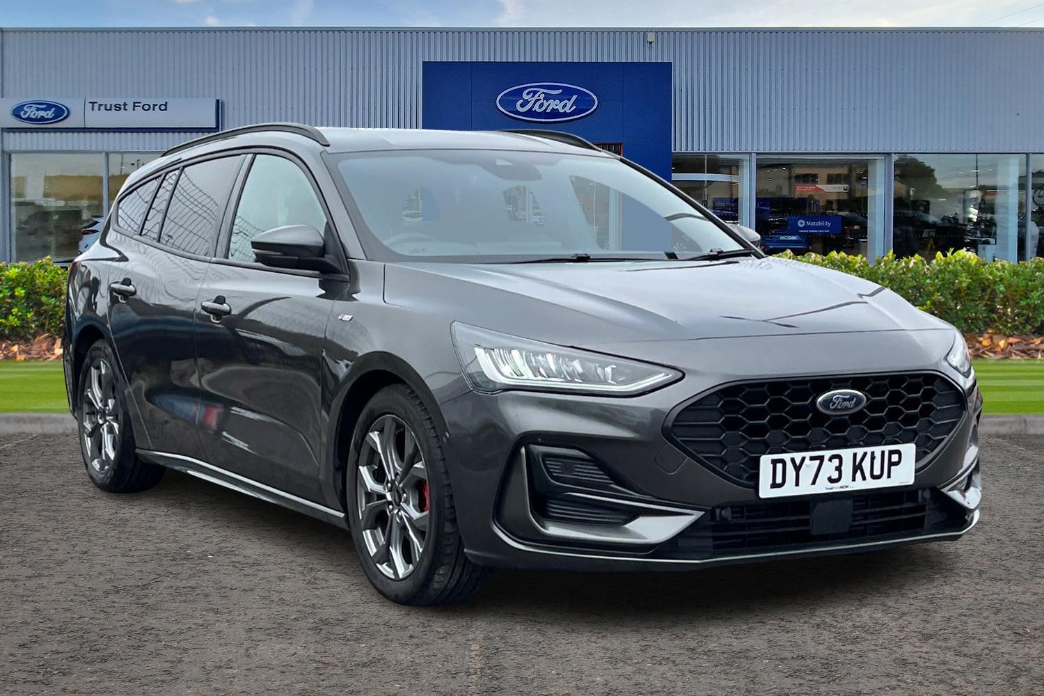 Ford FOCUS Photo 0