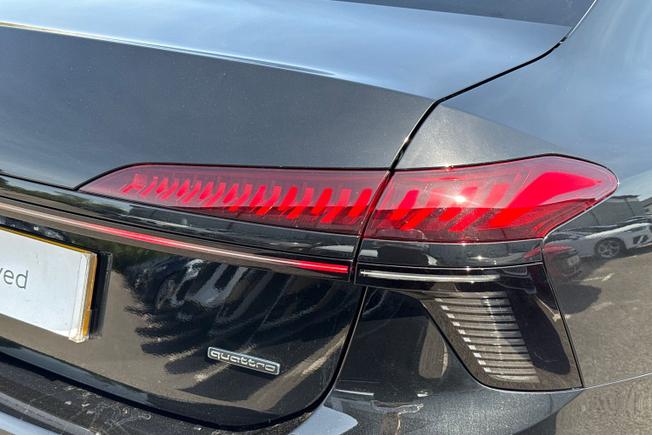 AUDI A6 Saloon Photo 18