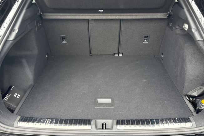 AUDI Q3 Photo 12
