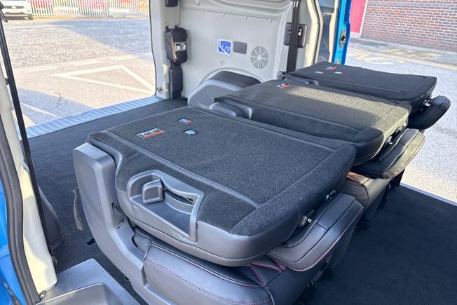 VOLKSWAGEN Transporter Photo 45