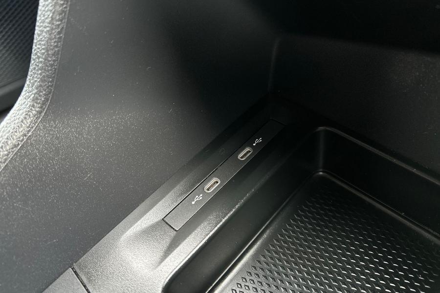 Ford TRANSIT CONNECT Photo autoimg-d2e7d465f8484ffc6340f8f4b28554fe920e6834.jpg