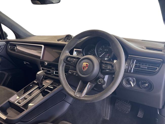PORSCHE Macan Photo 10