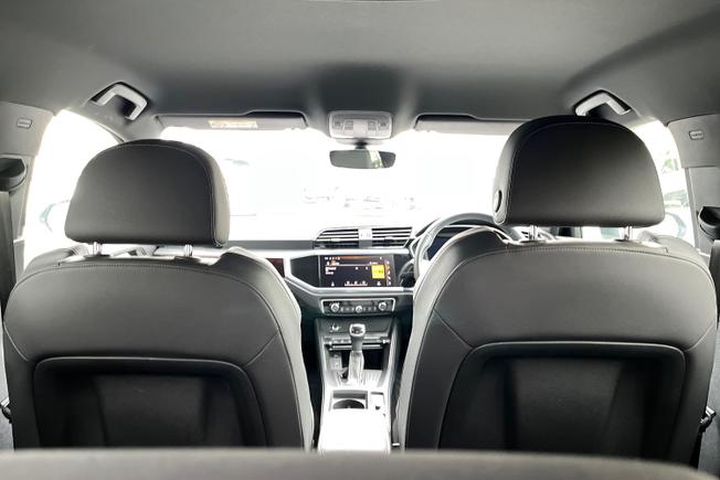 AUDI Q3 Photo 28