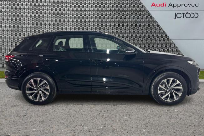 AUDI Q6 E-Tron Photo 4