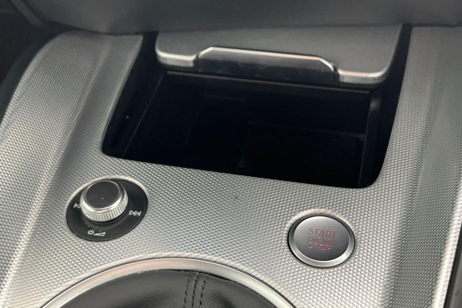 Audi TT Photo autoimg-d2f7b328258be4d374026369fa91fa40bb28bc15.jpg