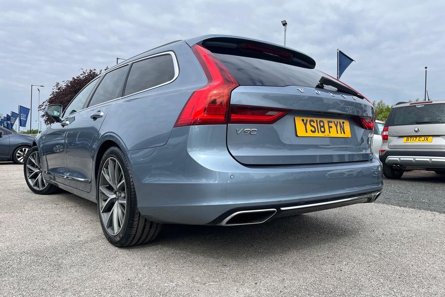 Volvo V90 Photo autoimg-d2fe6e7205a18cafeb114ad46d39d3fb3dc599a4.jpg