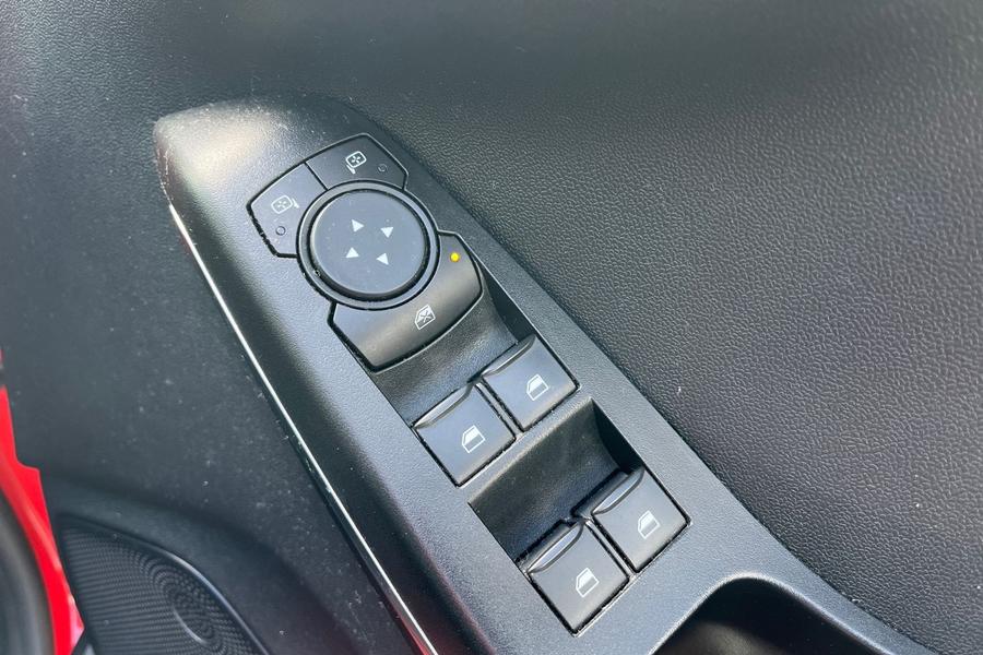 Ford FIESTA Photo autoimg-d2ff7a9ad4d3392d59c87889bbff3734c0d6a013.jpg