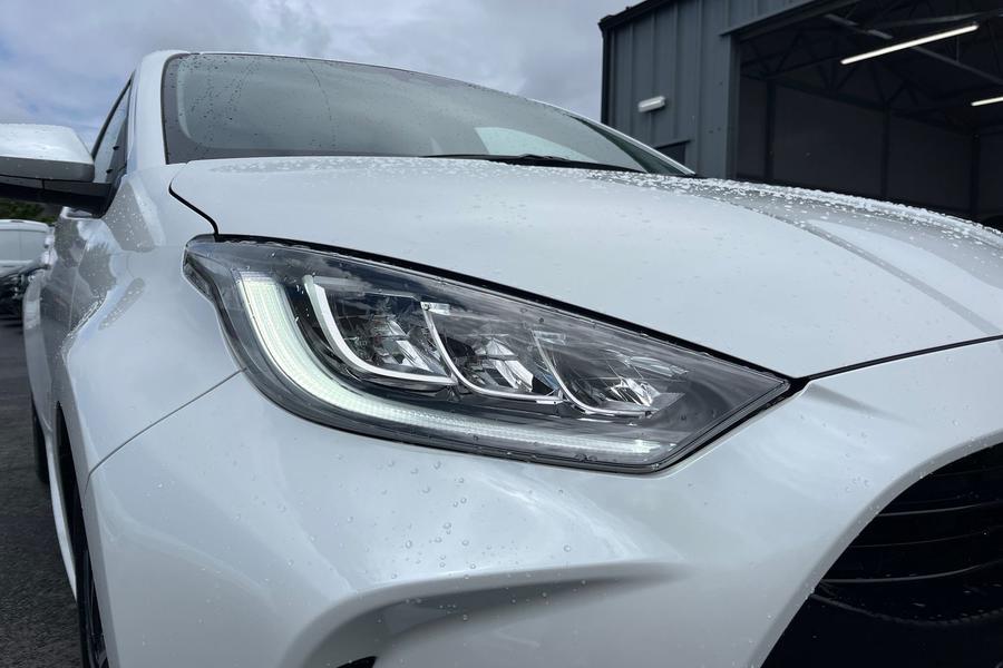 Toyota YARIS Photo autoimg-d305ca8da538ac4ad32b289d19fd40aed791253a.jpg