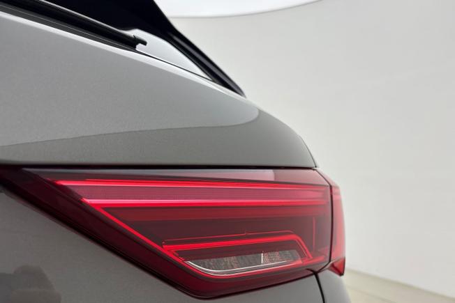 Audi Q3 Photo 18