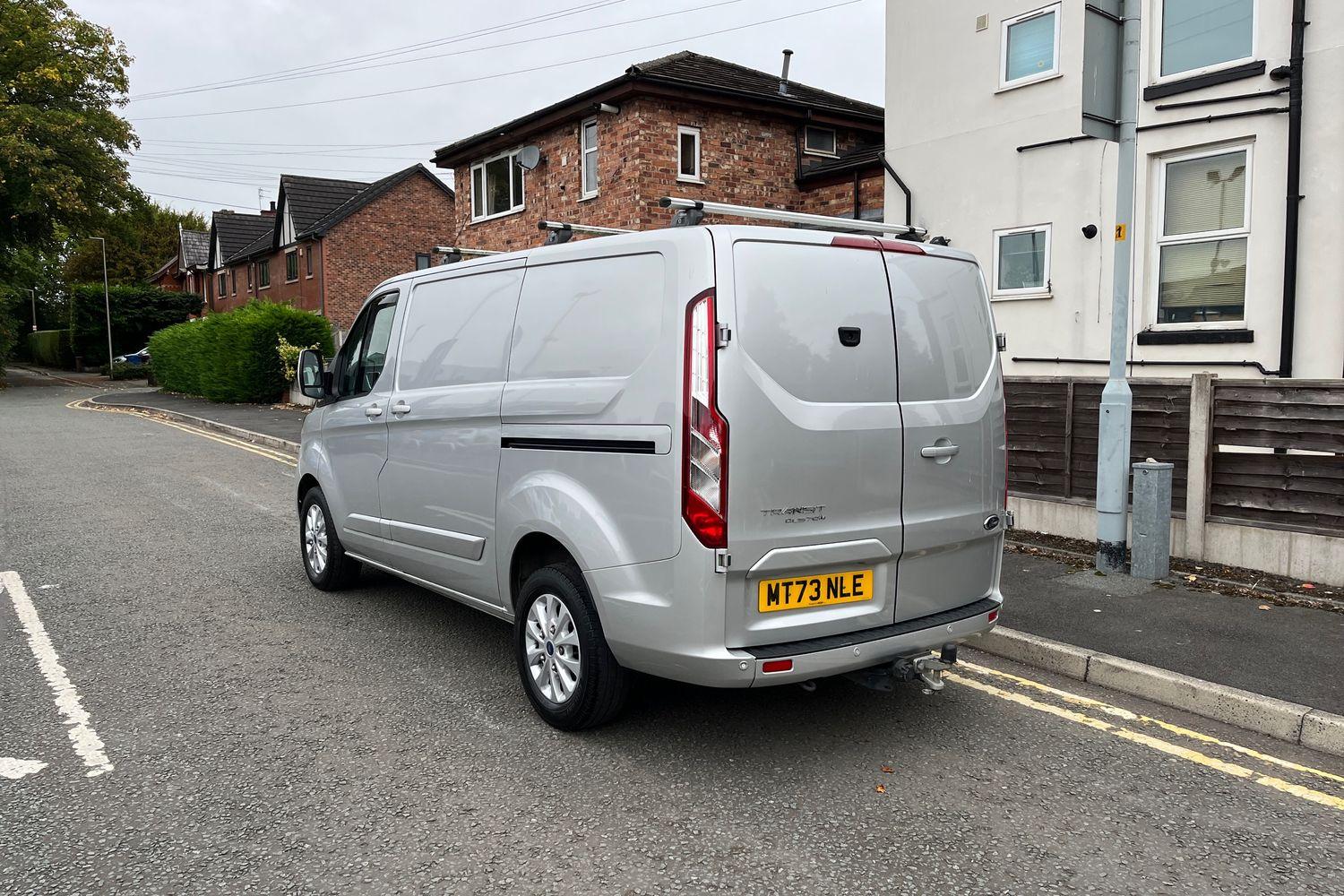 Ford TRANSIT CUSTOM Photo 25