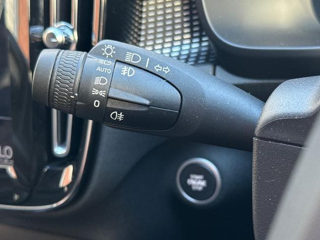 VOLVO Xc40 Photo 49