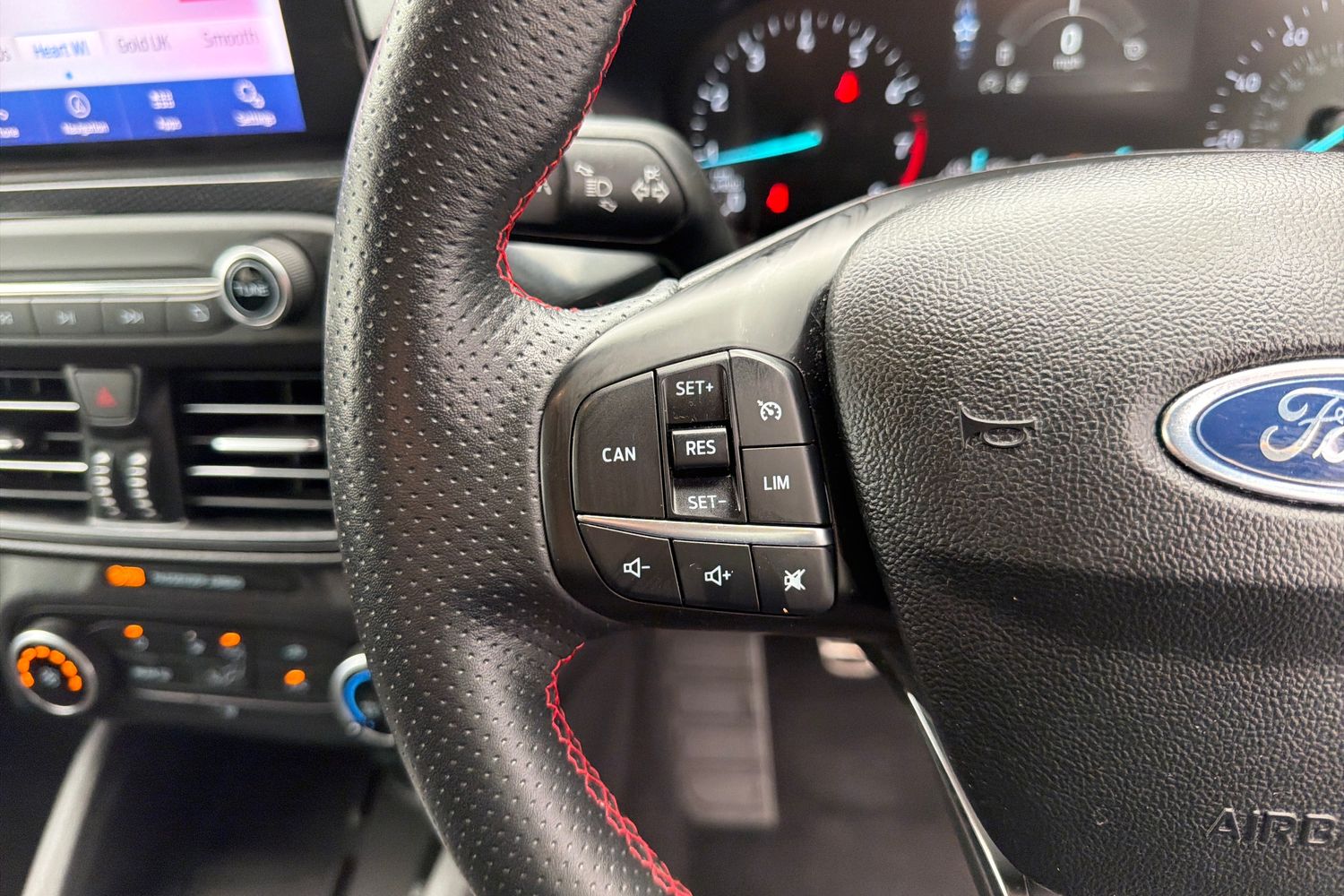 Ford Focus Photo 22