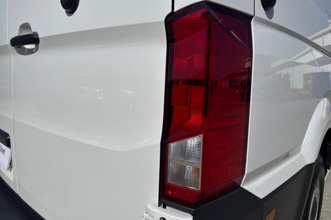 VOLKSWAGEN Crafter Photo 18