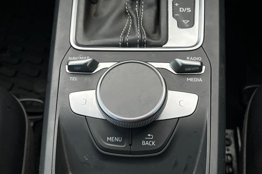 Audi Q2 Photo autoimg-d31b845205ddf123f359f61895d728bff9890c9a.jpg