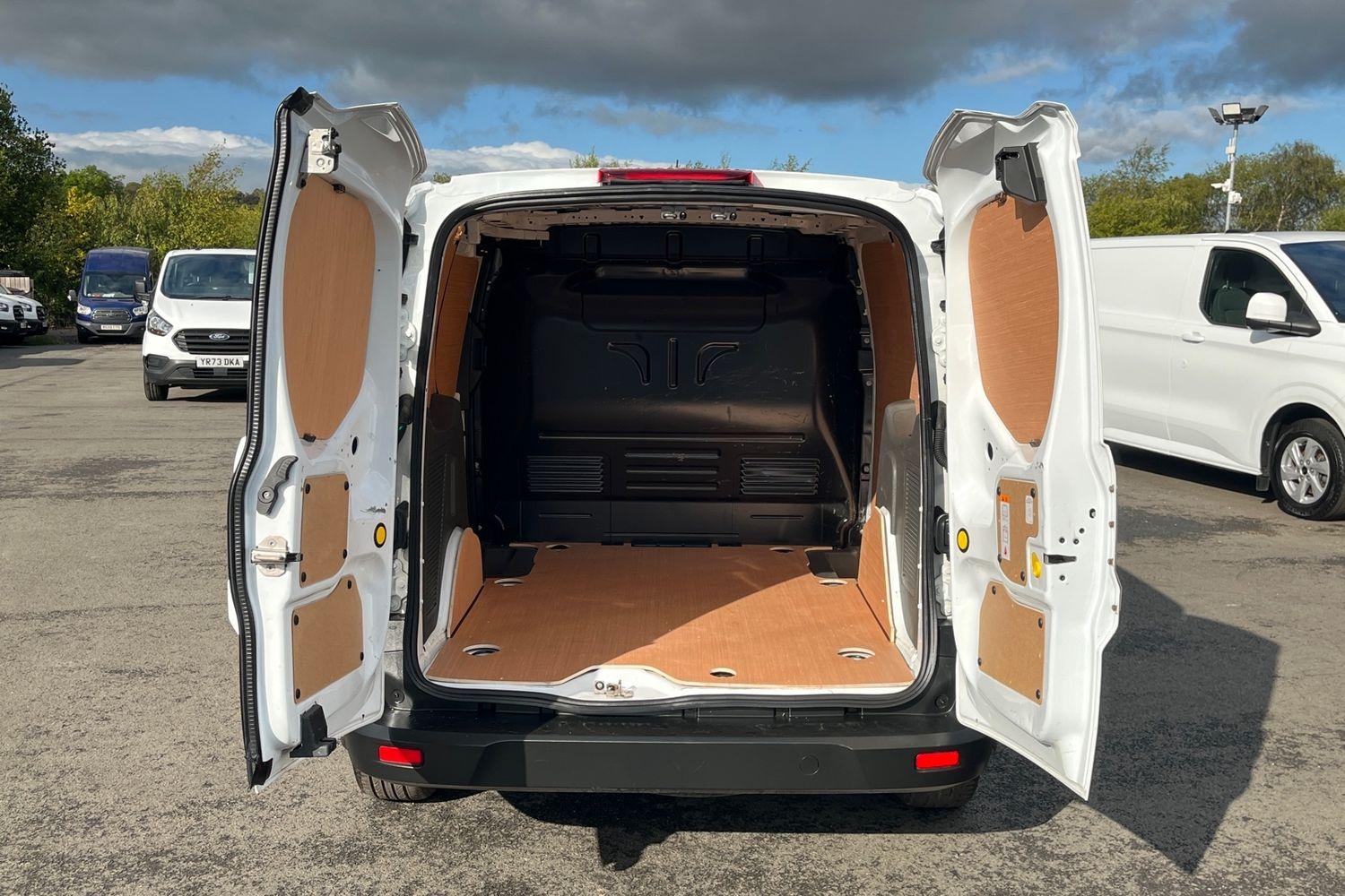 Ford TRANSIT CONNECT Photo 6