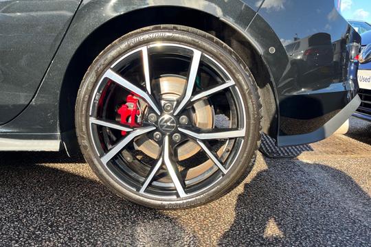 Volkswagen Golf Photo autoimg-d32201ce5391a027c0e80980a2be5c1a18b04b45.jpg