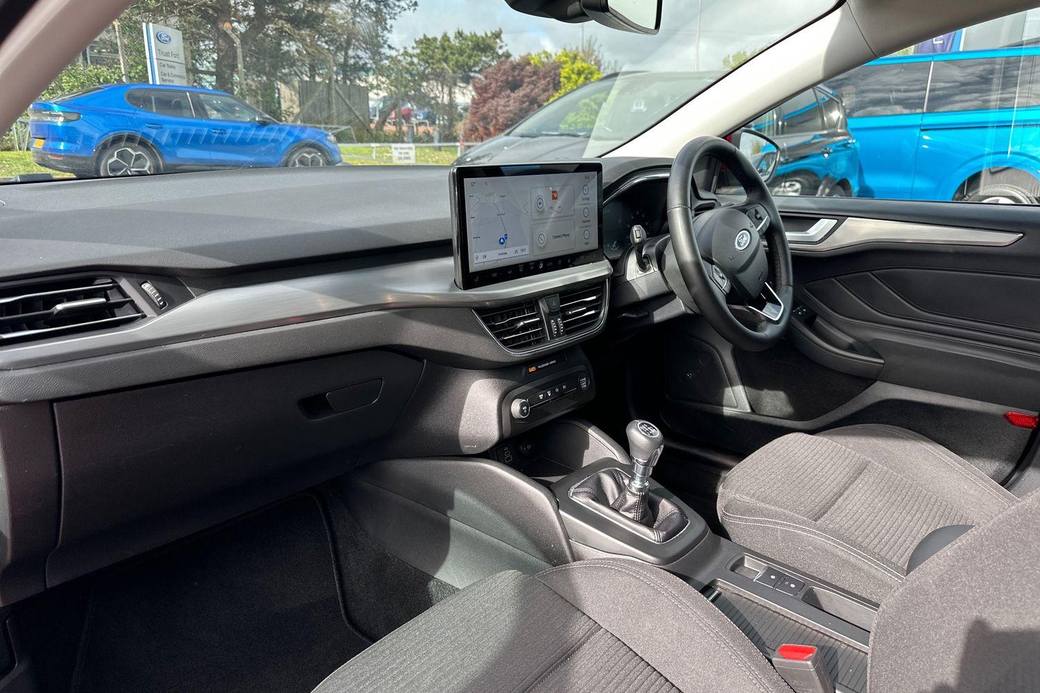 Ford FOCUS Photo 17