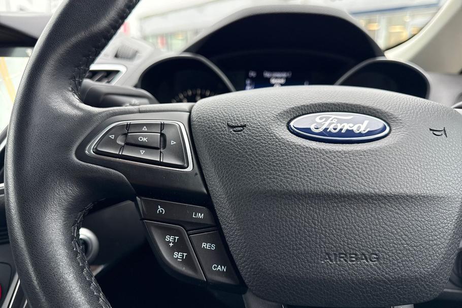 Used Ford C-MAX YC66ODK 25