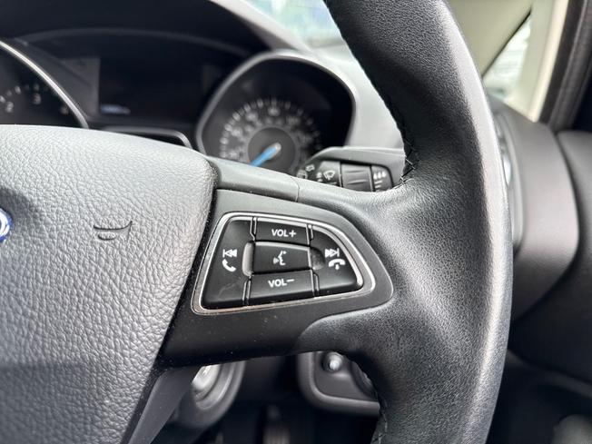 FORD C-Max Photo 17