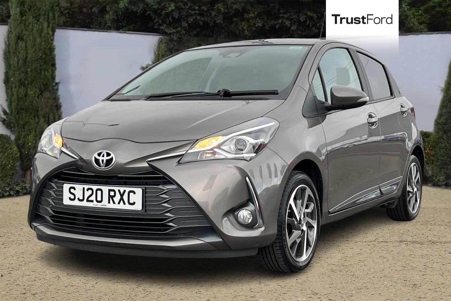 Toyota Yaris Photo 4