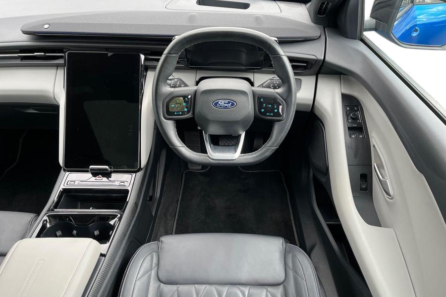 Ford Explorer Photo autoimg-d3453814904b3b346ea39993d6616685077d9c2d.jpg