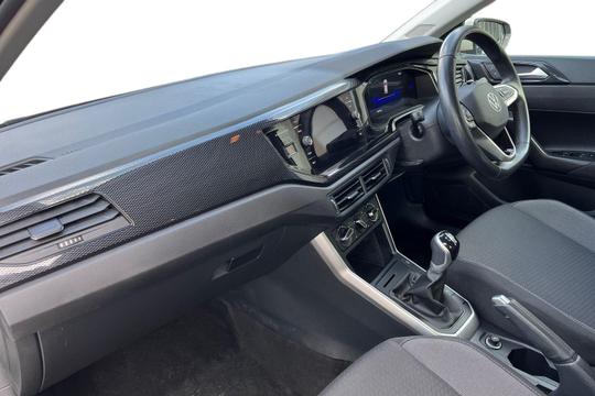 Volkswagen Polo Photo autoimg-d346bcac58cdc5fd7b56ae15f3df0a6bd46ebef0.jpg