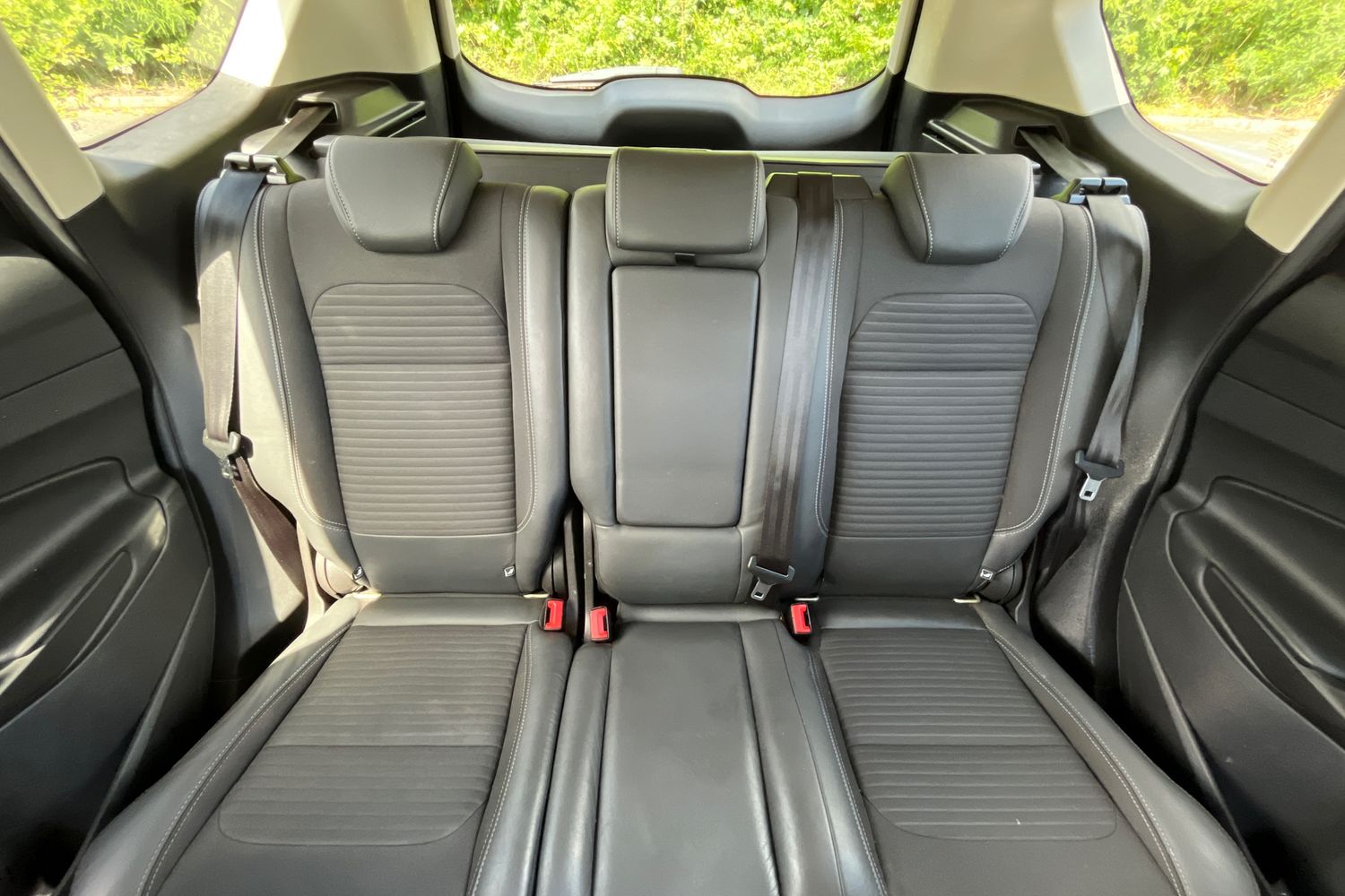 Ford KUGA Photo 19