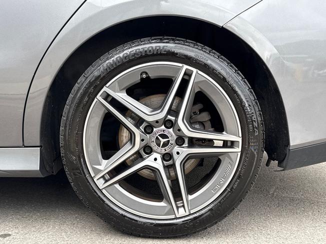 MERCEDES-BENZ CLA Photo 5