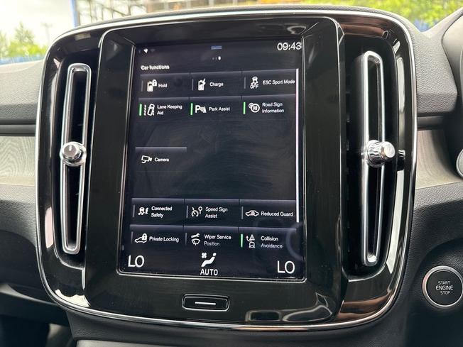VOLVO Xc40 Photo 38