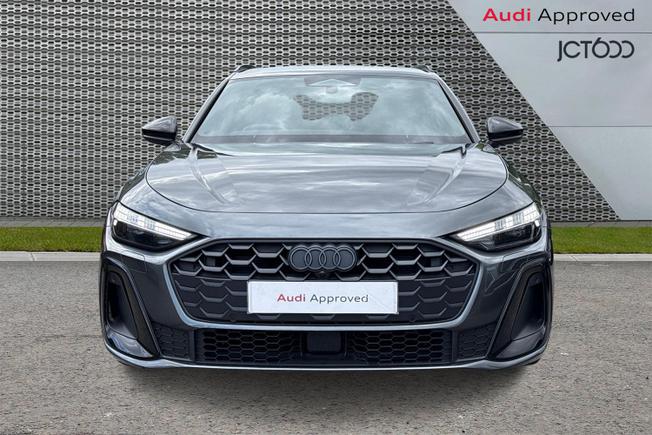 AUDI A5 Avant Photo 8