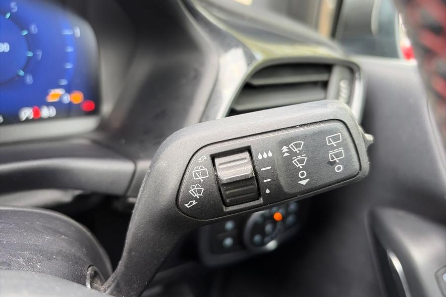 Ford Fiesta Photo autoimg-d35273ab264aae376b75cbd151353be9ecca5833.jpg