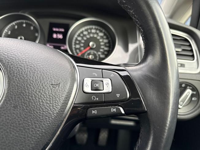 Volkswagen Golf Photo 17