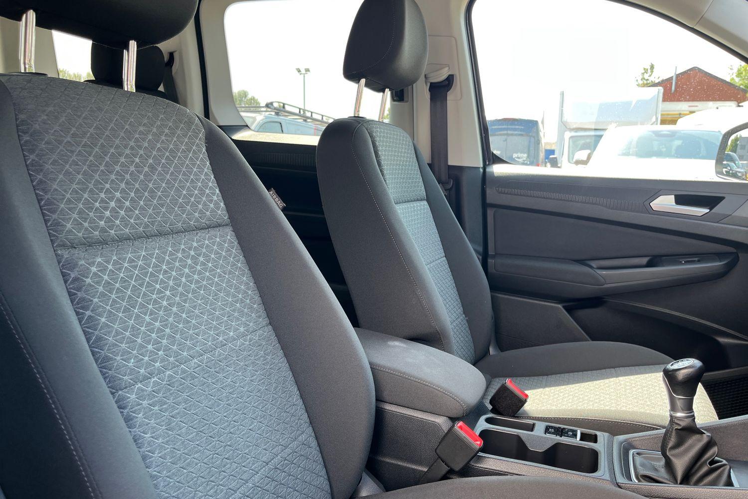 Ford TOURNEO CONNECT Photo 16