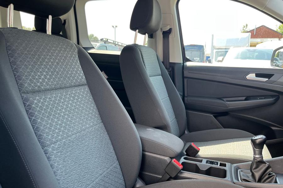 Ford TOURNEO CONNECT Photo autoimg-d35856026d0807a72ef5c78e9b012b83ddb7aa88.jpg