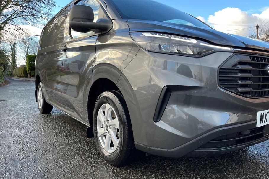 Used Ford TRANSIT CUSTOM MX75KFO 22