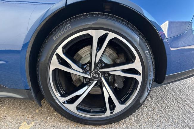 AUDI E-Tron Gt Photo 33