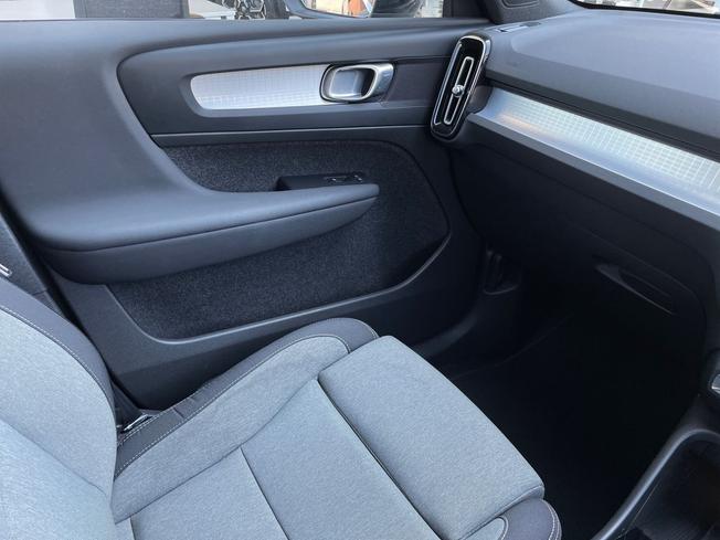 VOLVO Xc40 Photo 51