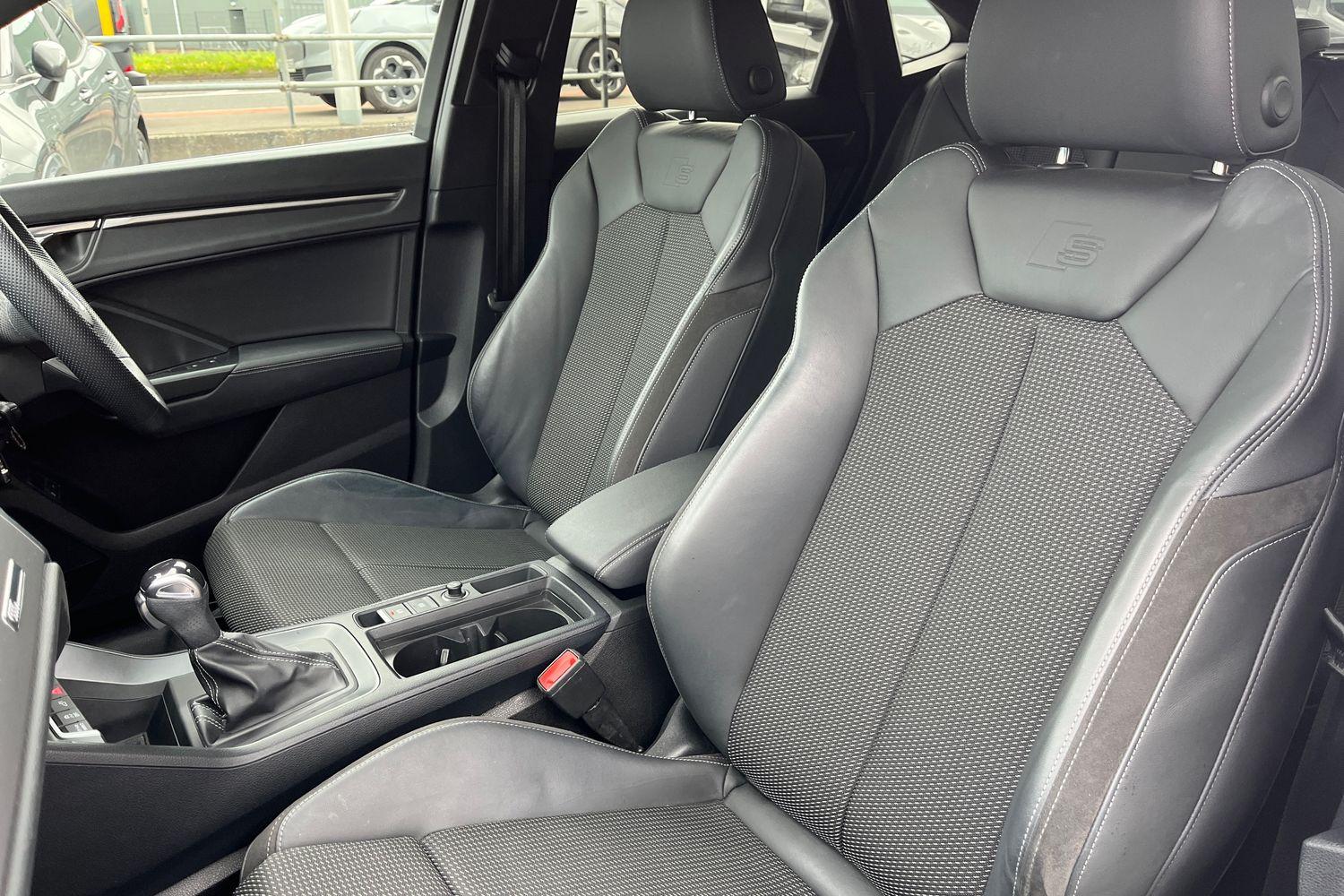 Audi Q3 Photo 18
