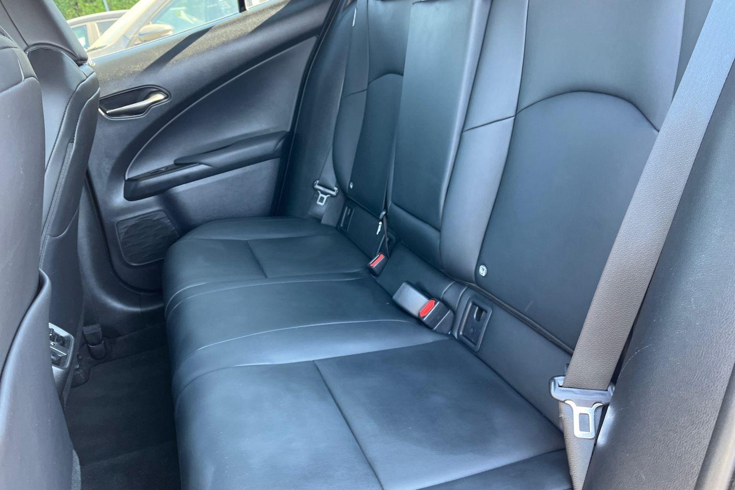 Lexus UX Photo 19