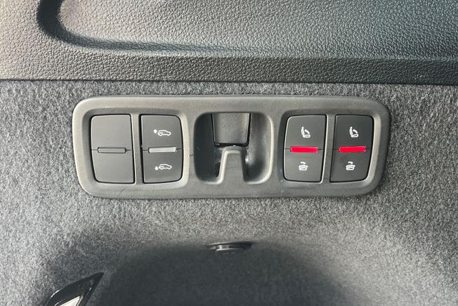 Audi Q7 Photo 47
