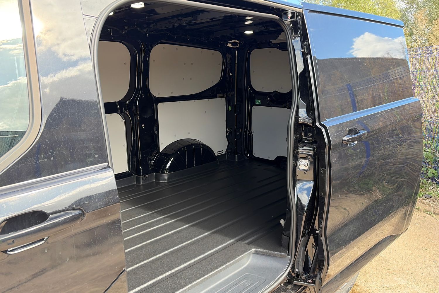 Ford TRANSIT CUSTOM Photo 3