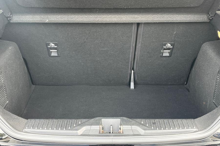 Ford FIESTA Photo autoimg-d3753f5ec47a2da9fc78f06db639d578dcbf3ff8.jpg