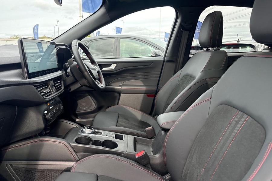 Ford KUGA Photo autoimg-d37bf8bc43435ed28fa11860d74d369b0fc04459.jpg