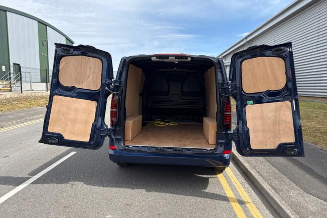 Volkswagen E-Transporter Photo 24
