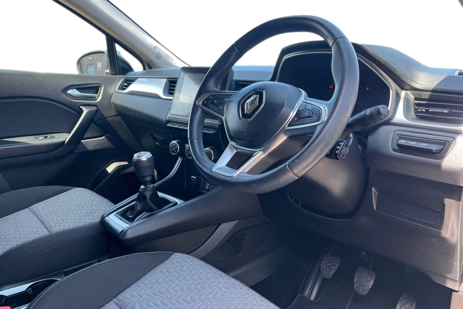Renault CAPTUR Photo 8