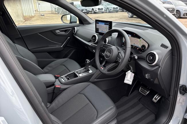 AUDI Q2 Photo 41